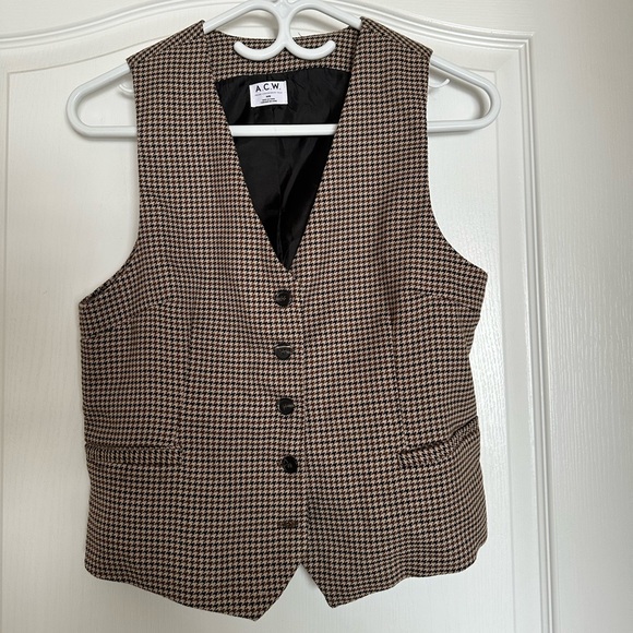 Button up Sweater vest - Picture 1 of 2